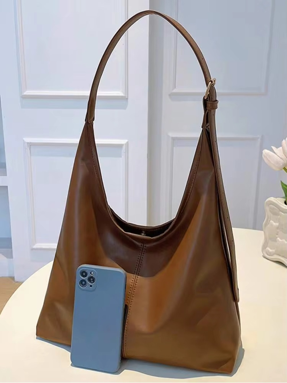 Tan Brown faux Leather large adjustable strap shoulder Tote bag - Picture 7 of 7